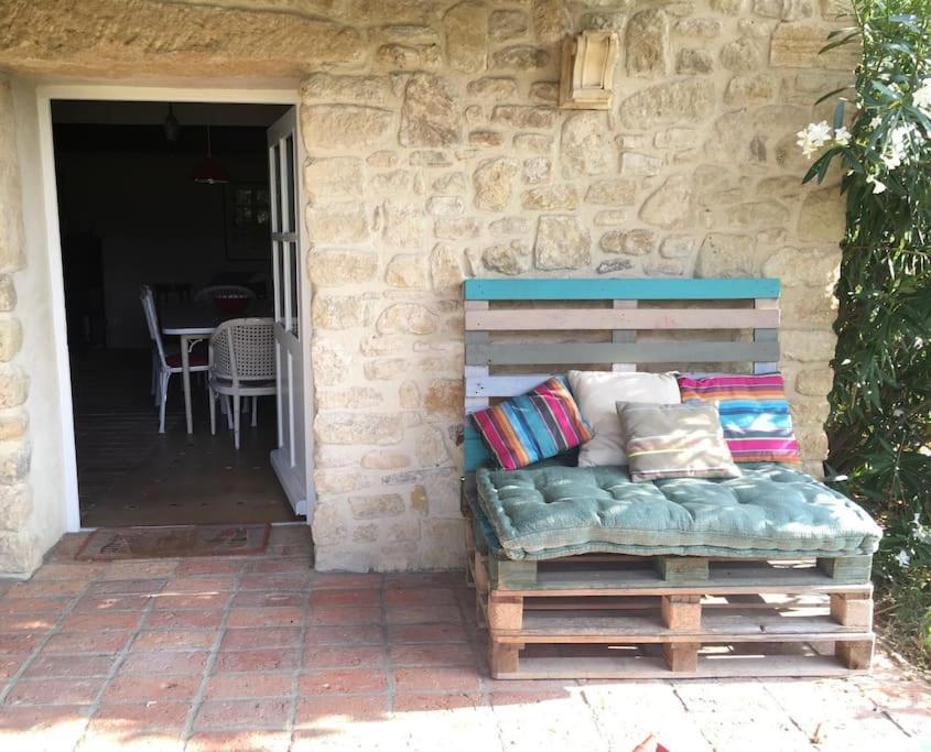 Gite Des Amis Domaine De Mas Caron Caromb Exterior foto